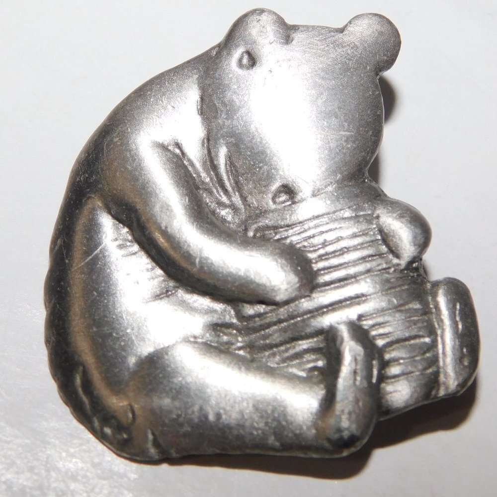 Vintage Winnie the Pooh Pin Brooch with Honey Pot Pewter Disney